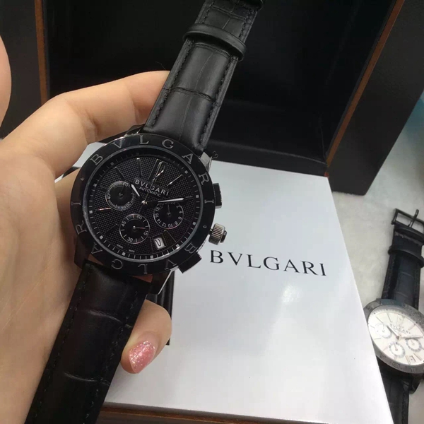 ブルガリ時計正面デザイン